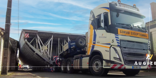 Passage juste d'un convoi exceptionnel