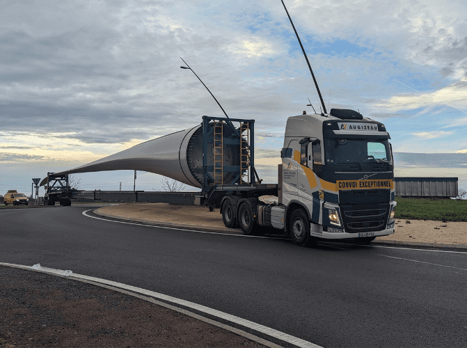 Transport de pale d'éolienne